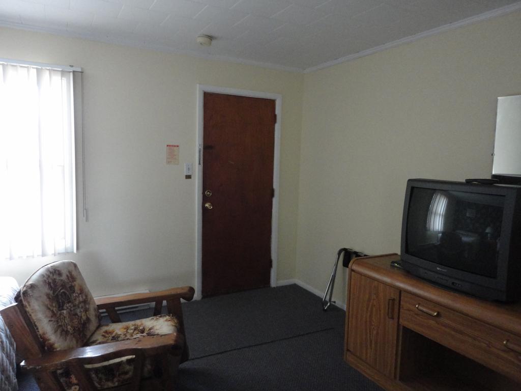 Hipwell'S Motel Fonthill Номер фото