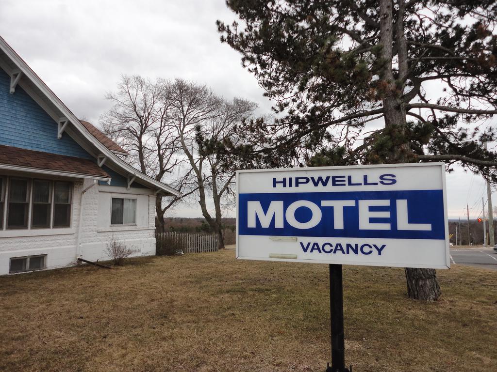 Hipwell'S Motel Fonthill Екстер'єр фото